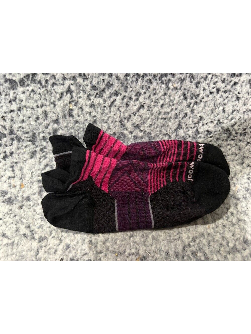 Smartwool Medium Merino Wool Running Socks Low Ankle Black Pink NWOT